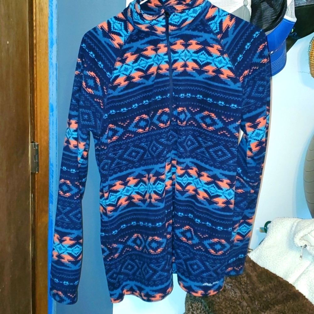 LAST CHANCE Eddie Bauer pullover